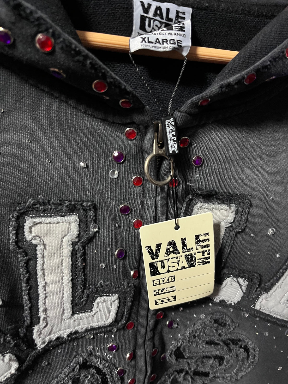 Vale Forever Classico Zip Up Black