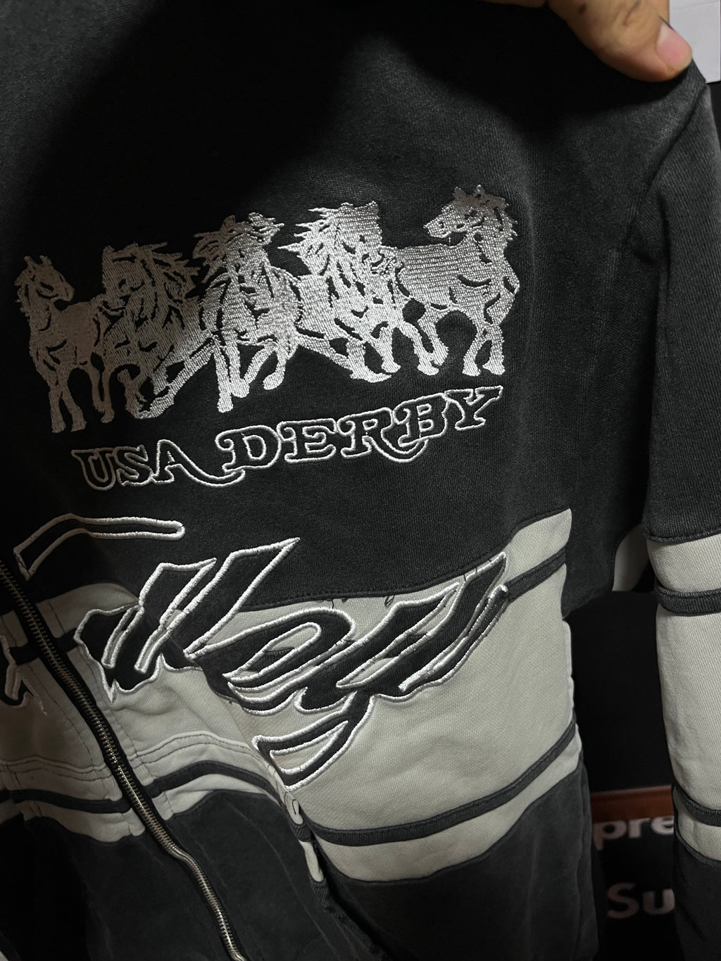 BLACK CURSIVE ZIP UP HOODIE VALLEY