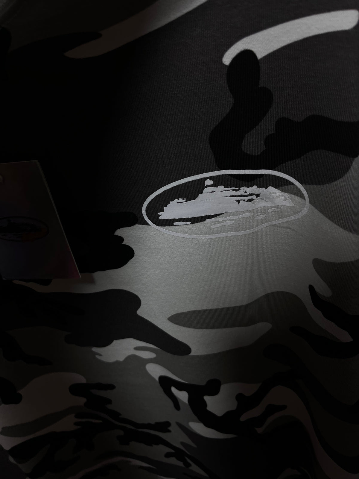 Corteiz Island Puff Print Tee 'Arctic Camo'