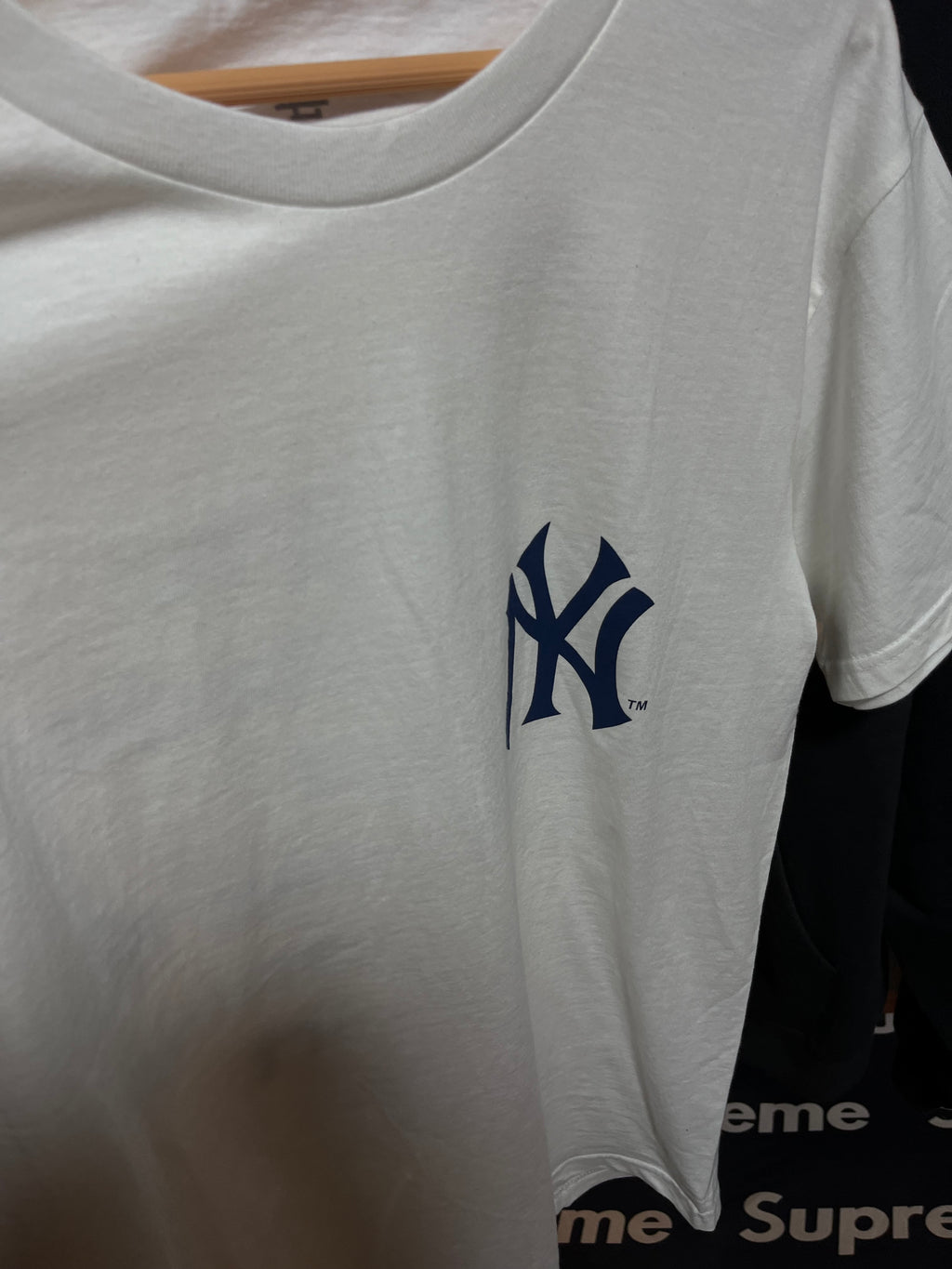 Shop Ladies Yankees Gear & Apparel
