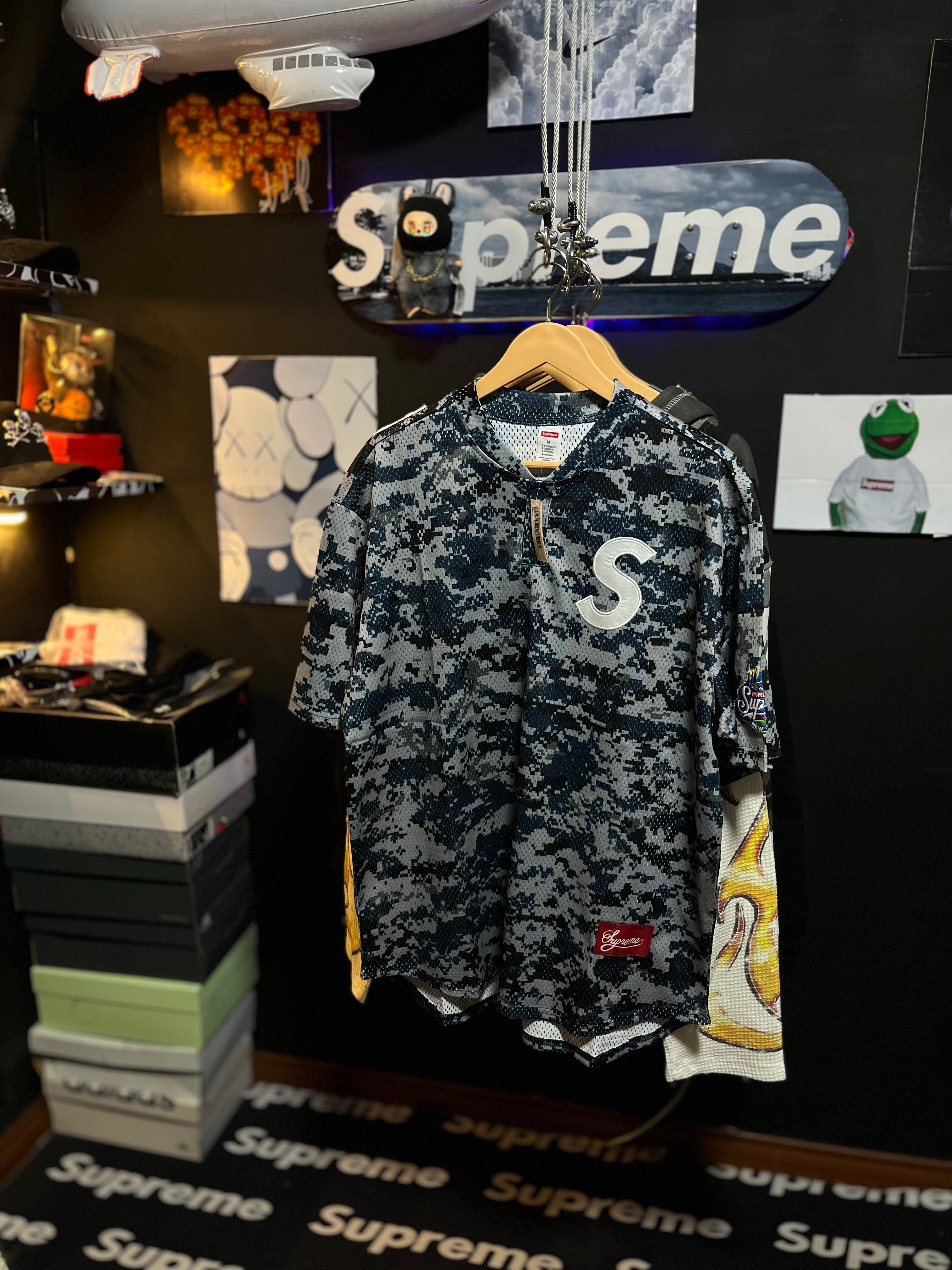 Supreme Top S Logo Henley
