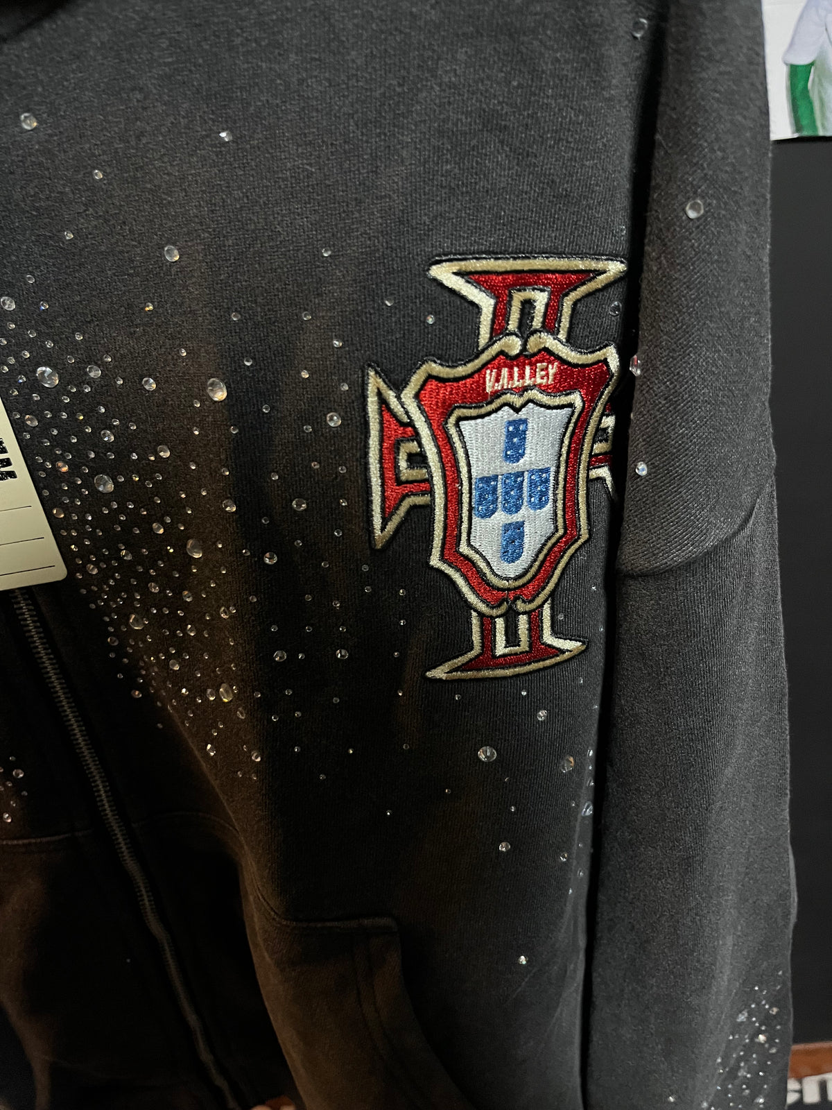 Vale Forever Pluto Portugal Zip Up Hoodie