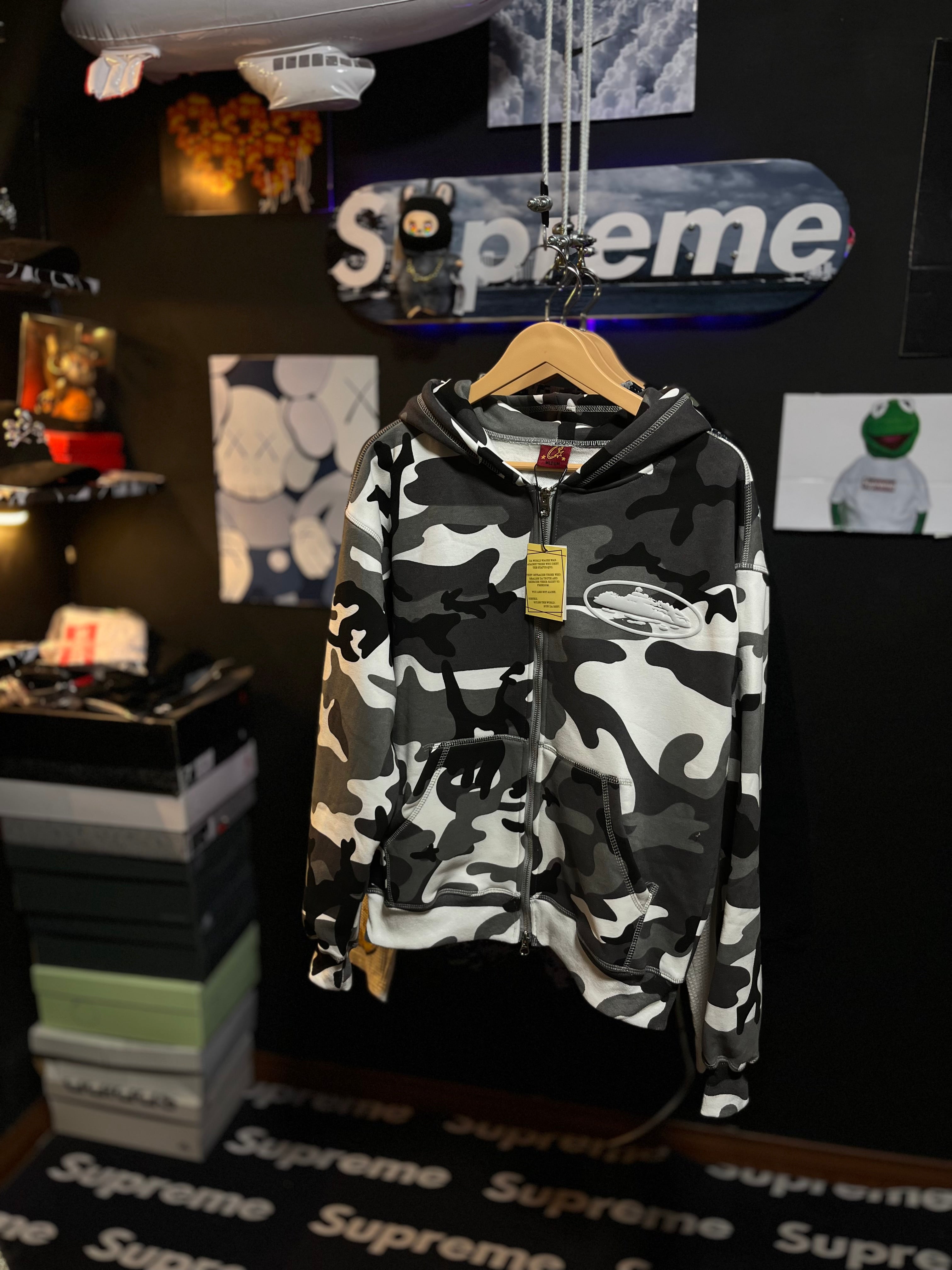 Hoodie Corteiz Island Puff Print Zip (Artic Camo)