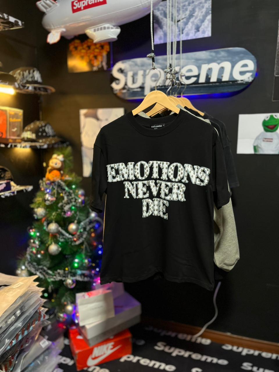 Tee Mixed Emotion