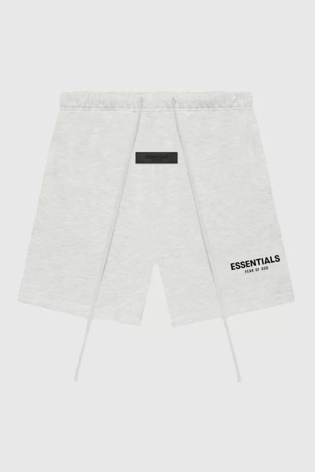 Fear of God Essentials Sweatshort en color Light Oatmeal