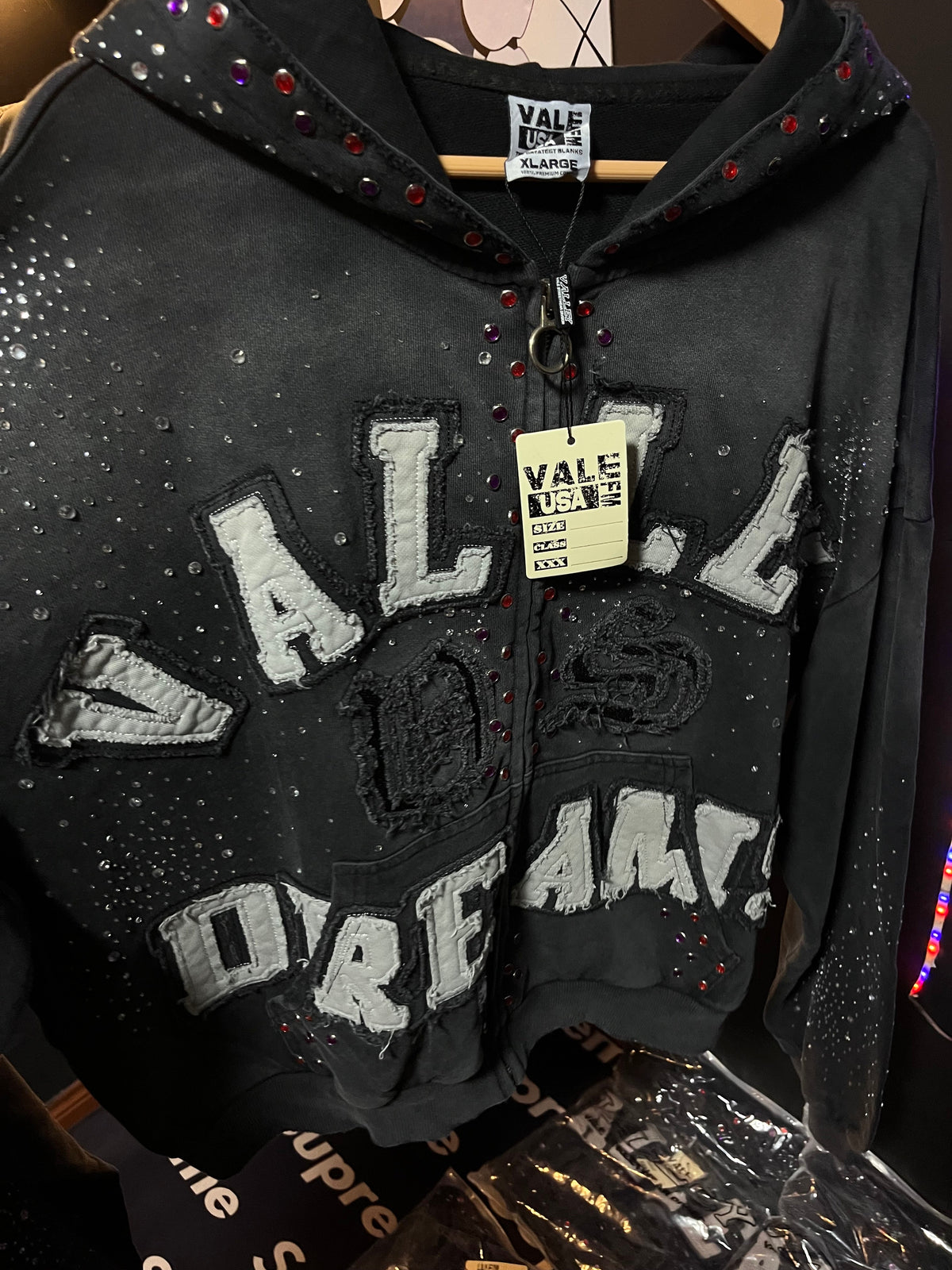 Vale Forever Classico Zip Up Black