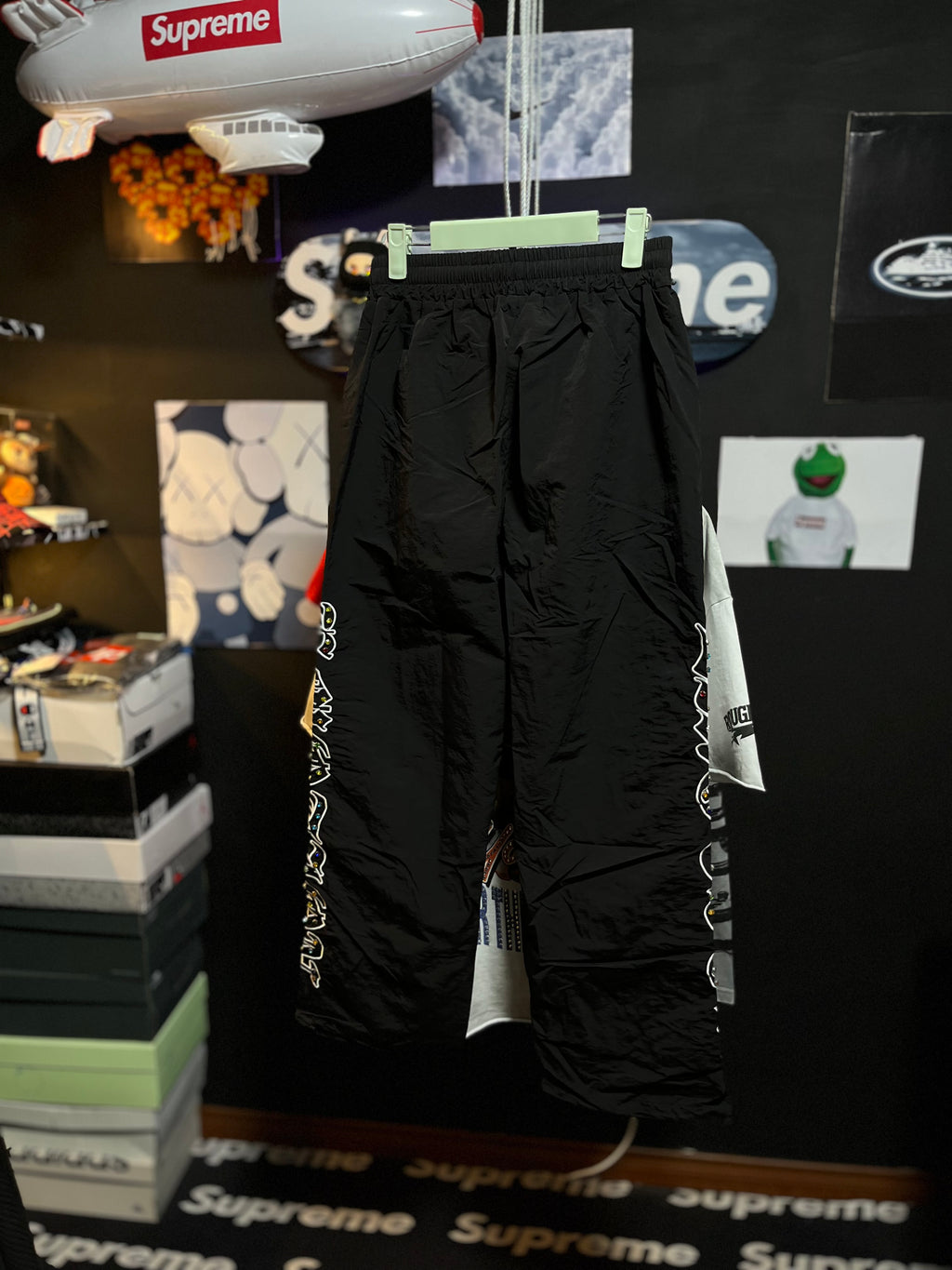 Mixed Emotion Jeans Style Nylon Pants