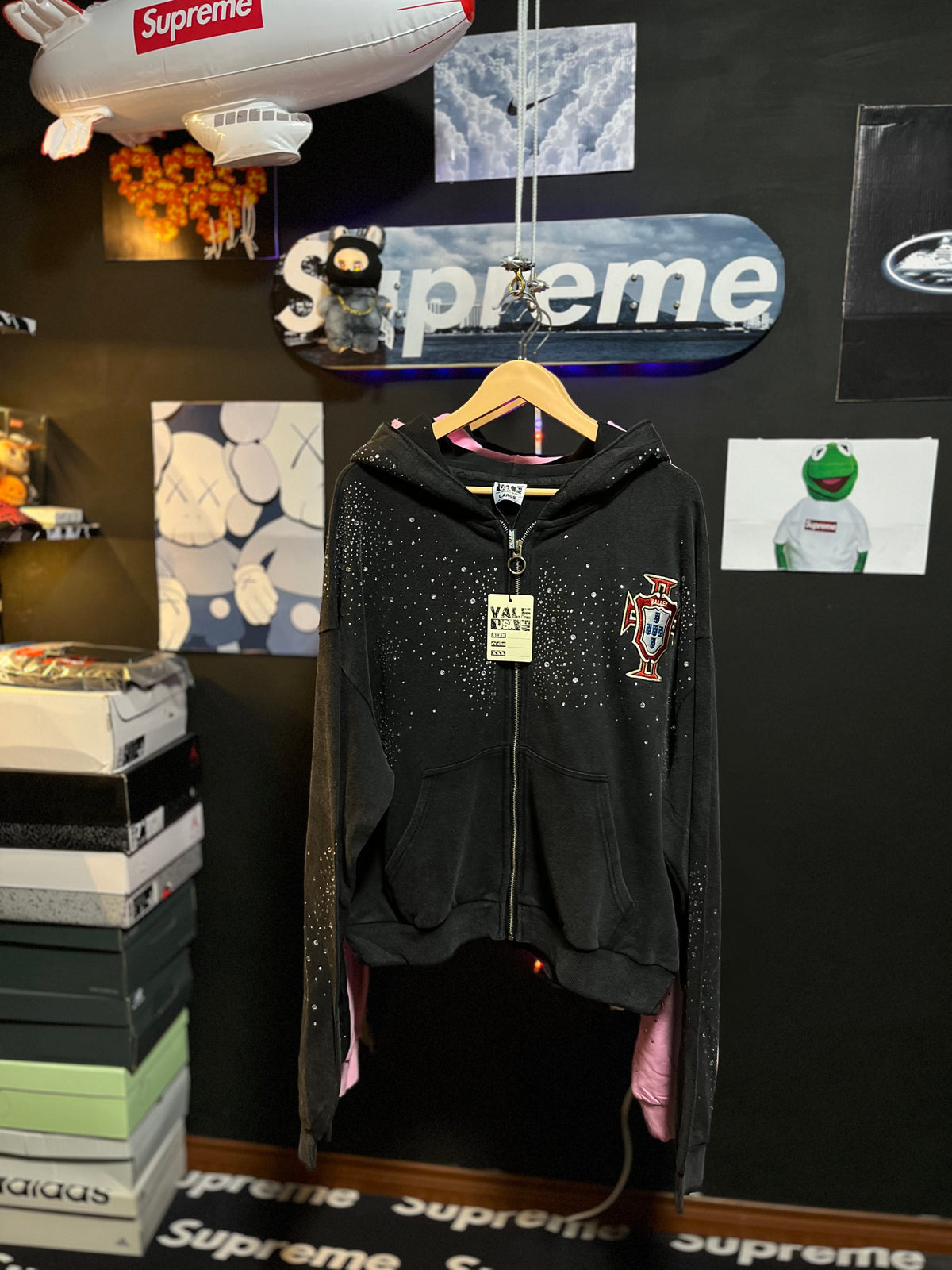 Vale Forever Pluto Portugal Zip Up Hoodie