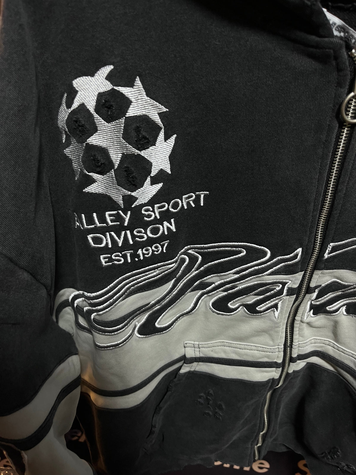 BLACK CURSIVE ZIP UP HOODIE VALLEY