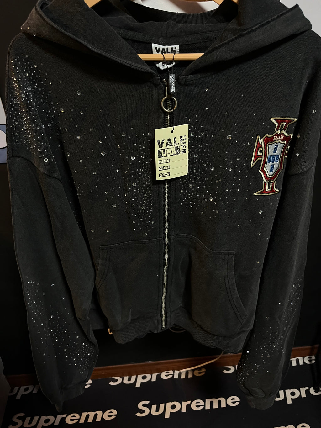 Vale Forever Pluto Portugal Zip Up Hoodie