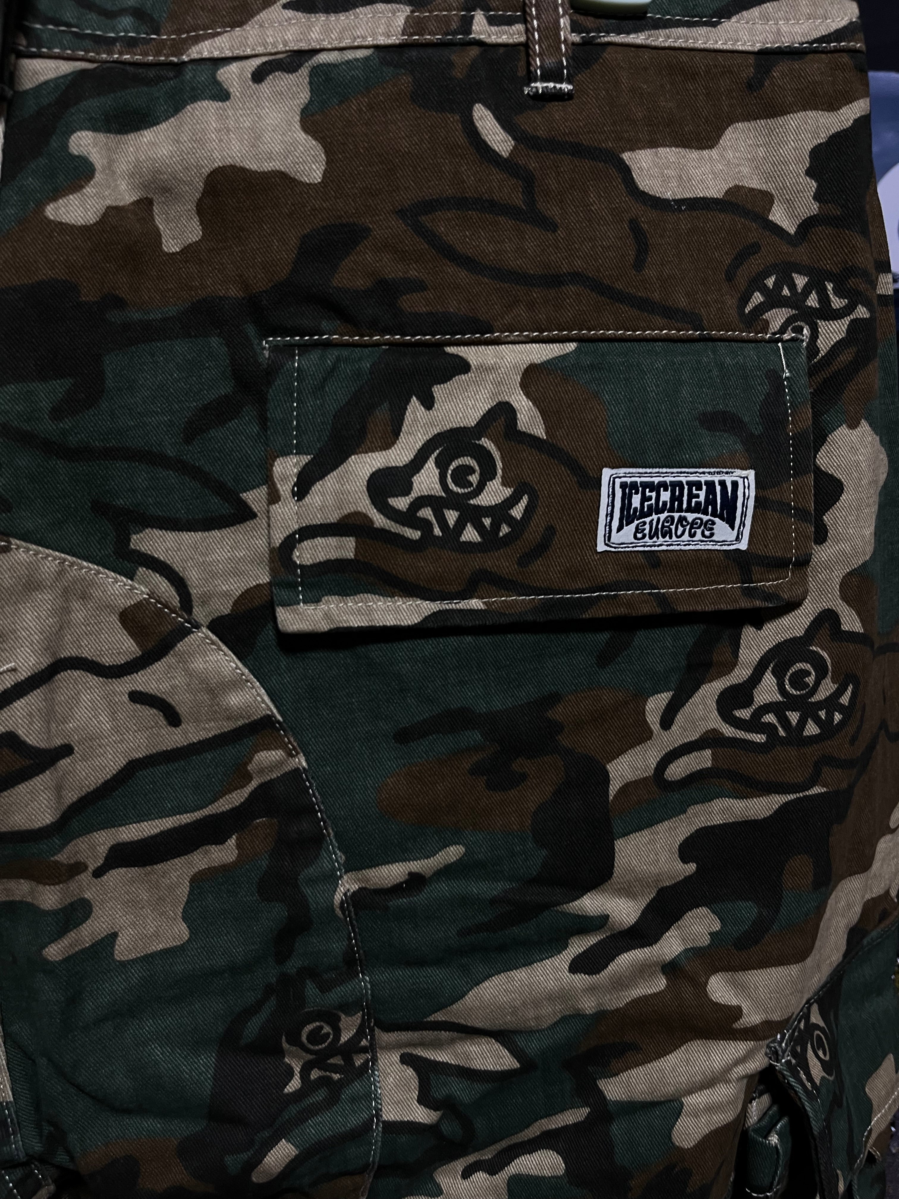 Icecream RUNNING DOG WOODLAND CAMO