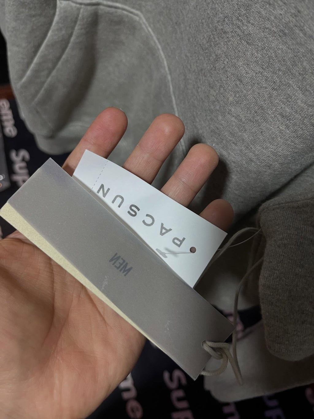 Sudadera con capucha Fear of God Essentials 'Dark Oatmeal'