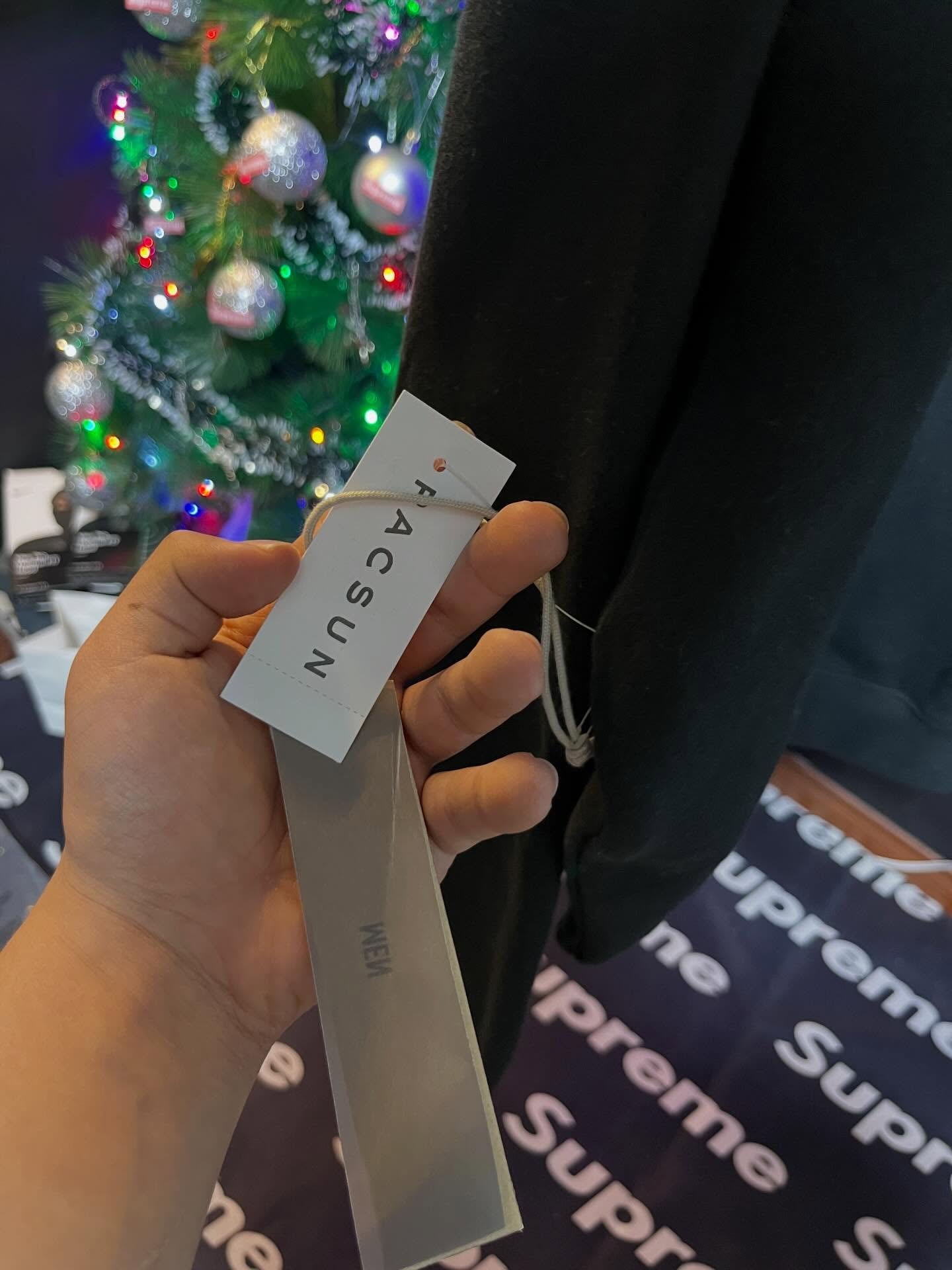 FEAR OF GOD ESSENTIALS